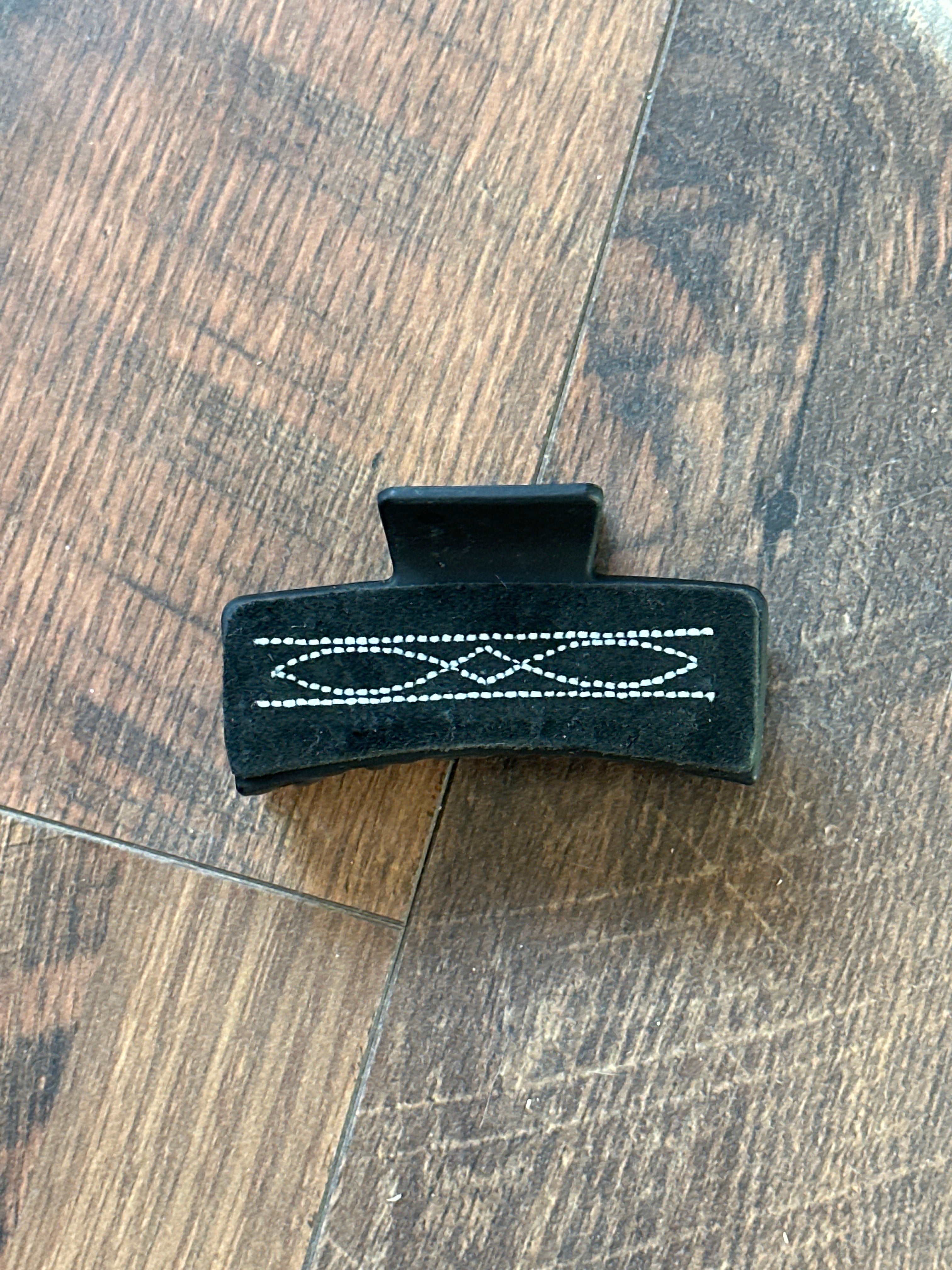 Boot Stitch Claw Clip